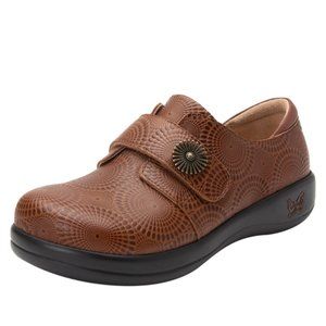 Alegria Joleen Comfort Loafer in Brandy Brown Size 9
